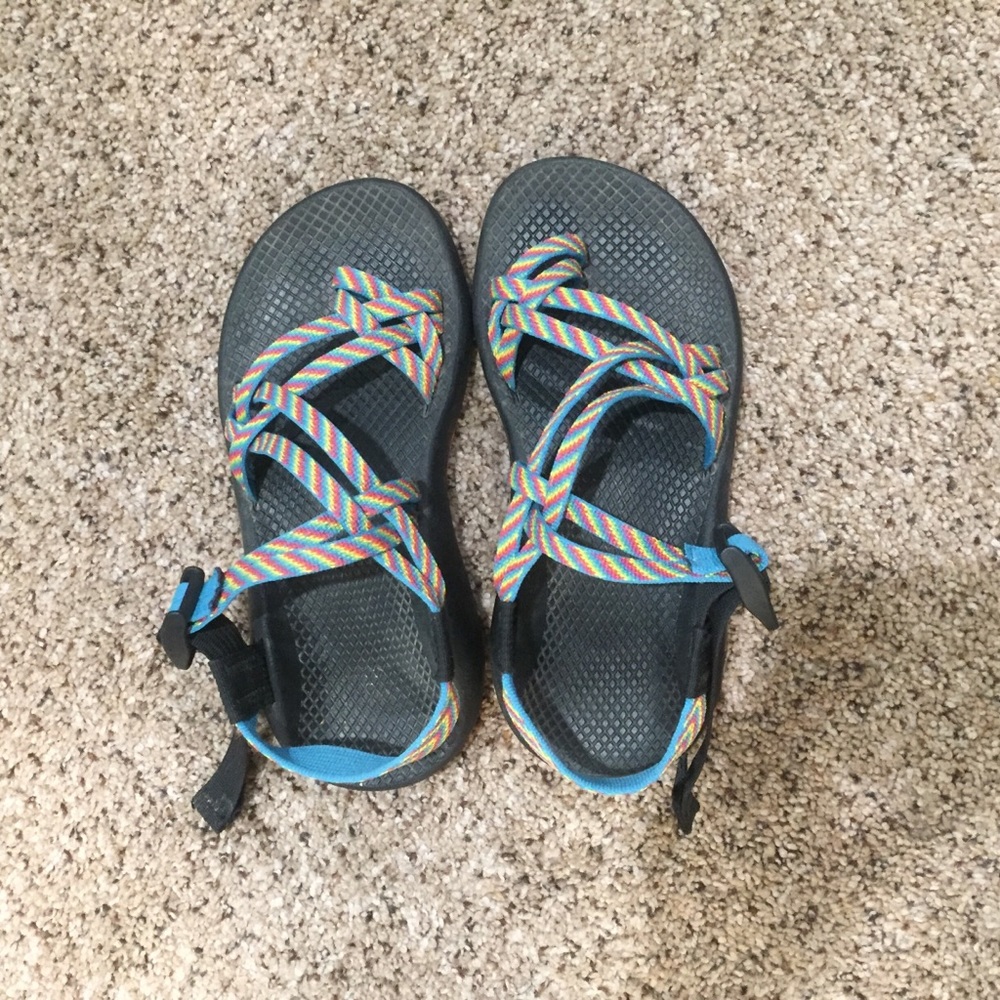 Chacos size 6